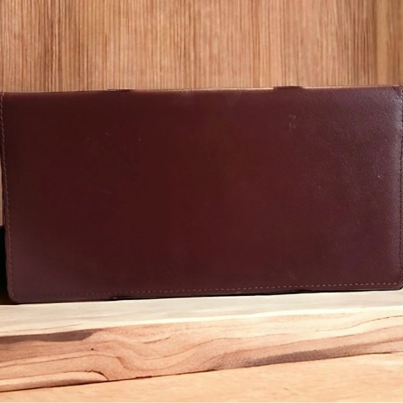 Vintage Cartier Bordeaux Bifold Long
Wallet in EUC - Picture 7 of 14